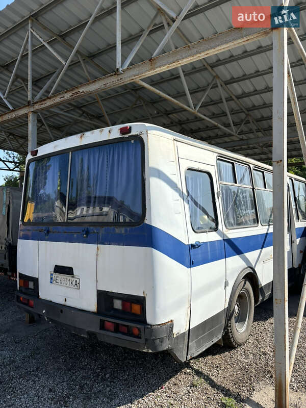 Приміський автобус ПАЗ 32053 2004 в Кривому Розі