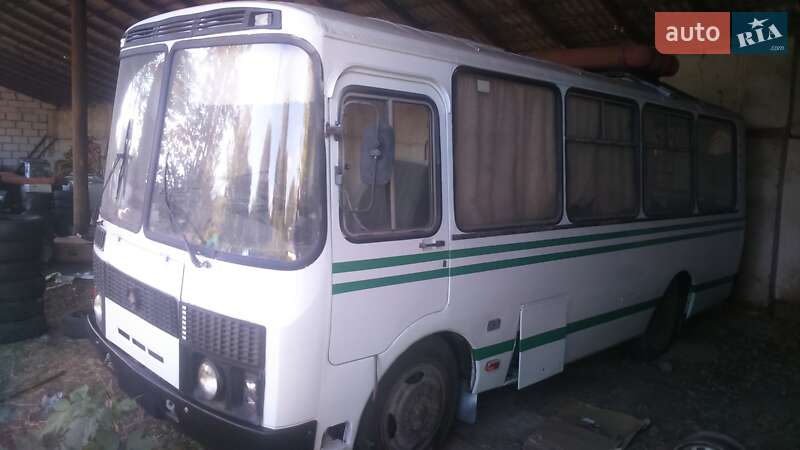 Пригородный автобус ПАЗ 32054 2005 в Львове