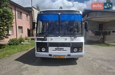 Пригородный автобус ПАЗ 32054 2005 в 