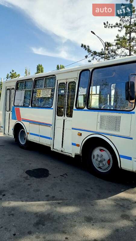 Городской автобус ПАЗ 3205 2005 в Измаиле