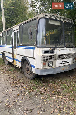 Городской автобус ПАЗ 3205 2008 в Здолбунове