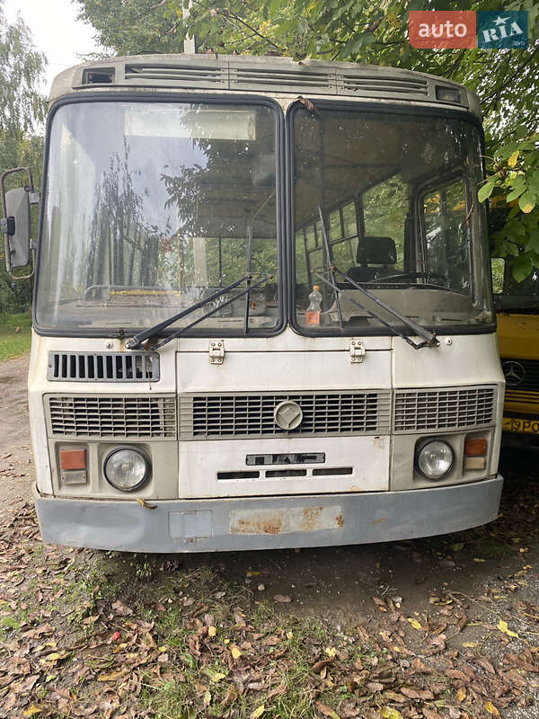 Городской автобус ПАЗ 3205 2008 в Здолбунове