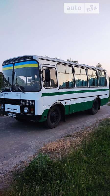 Міський автобус ПАЗ 3205 1992 в Сарнах