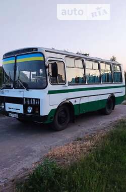 Міський автобус ПАЗ 3205 1992 в Сарнах