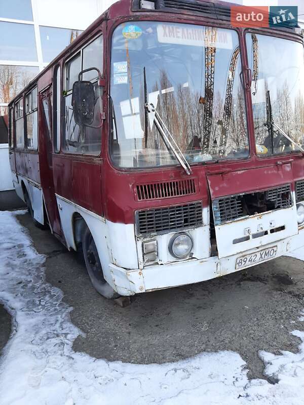 Пригородный автобус ПАЗ 3205 1991 в Хмельницком