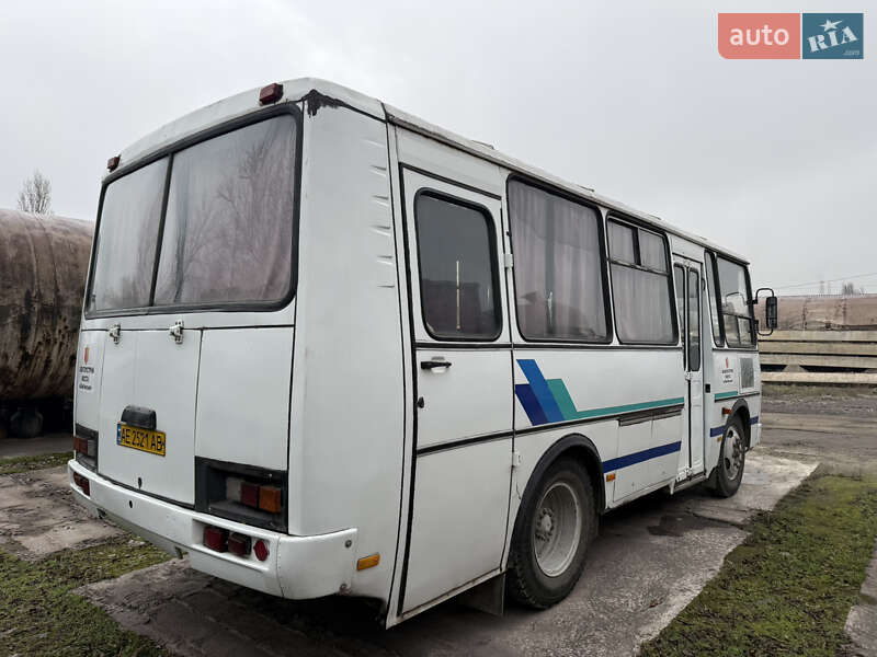 Міський автобус ПАЗ 3205 2006 в Кам'янському