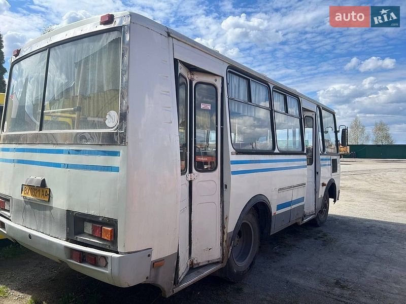 Городской автобус ПАЗ 3205 2006 в Староконстантинове