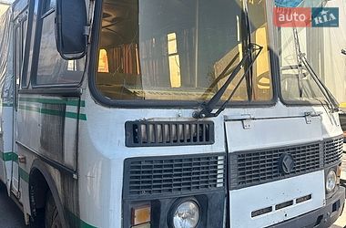 Приміський автобус ПАЗ 3205 2000 в Запоріжжі