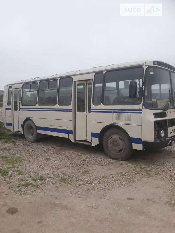 Пригородный автобус ПАЗ 4234 2003 в 