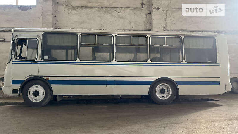 Пригородный автобус ПАЗ 4234 2003 в Волочиске