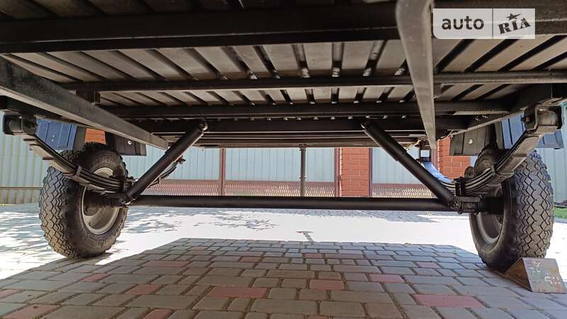 Легковий причіп Бджілка Бджілка 1990 в Кривому Розі