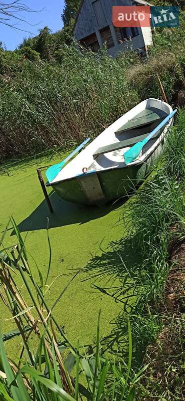 Лодка Пелла-Фиорд 4 1990 в Шептицькому