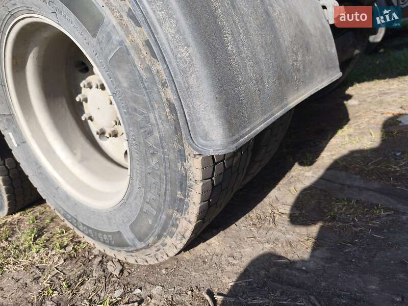 Тягач Peterbilt 387 2003 в Калинівці