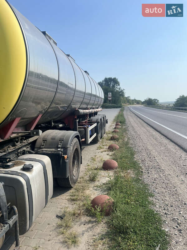 Цистерна напівпричіп Petro MNG 45 2003 в Бучі