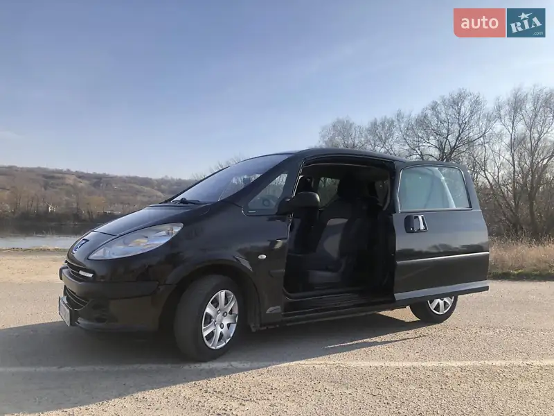 Peugeot 1007