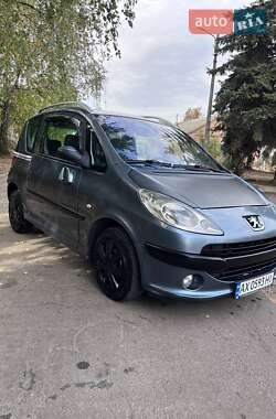 Микровэн Peugeot 1007 2005 в 