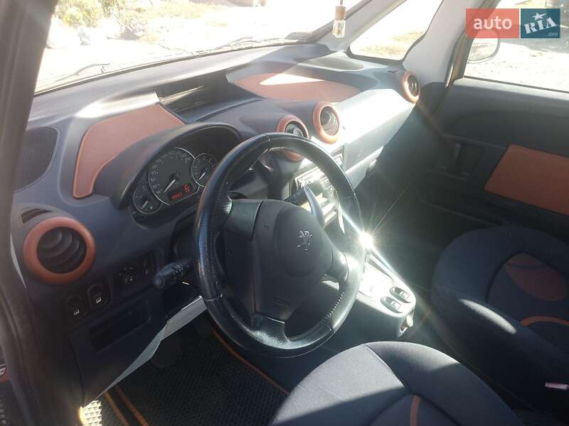 Мікровен Peugeot 1007 2006 в Пирятині