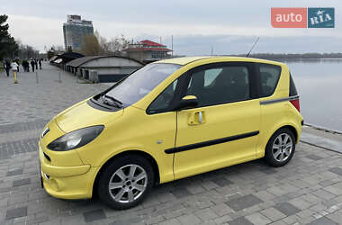 Микровэн Peugeot 1007 2005 в 