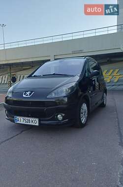Микровэн Peugeot 1007 2005 в Киеве