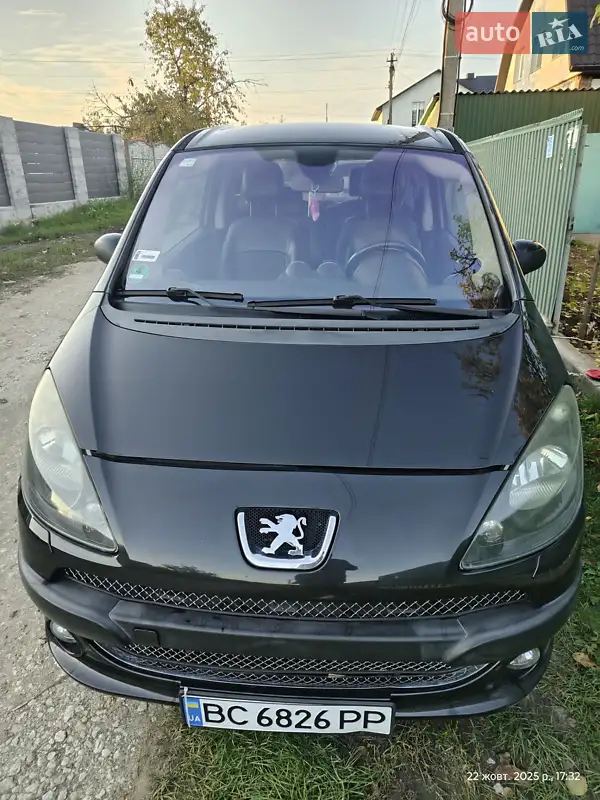 Peugeot 1007