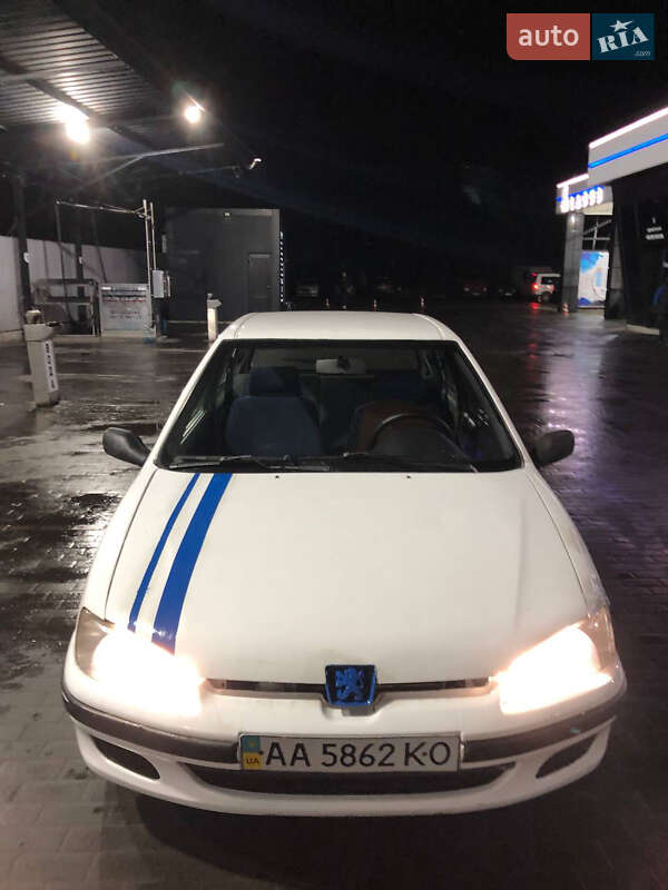 Хэтчбек Peugeot 106 1998 в Киеве