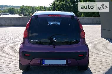 Седан Peugeot 107 2014 в Запорожье