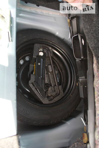 Хетчбек Peugeot 107 2011 в Дрогобичі