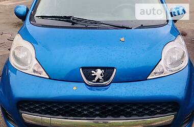 Хэтчбек Peugeot 107 2011 в Киеве