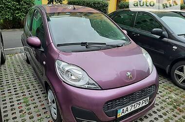 Хетчбек Peugeot 107 2012 в Києві