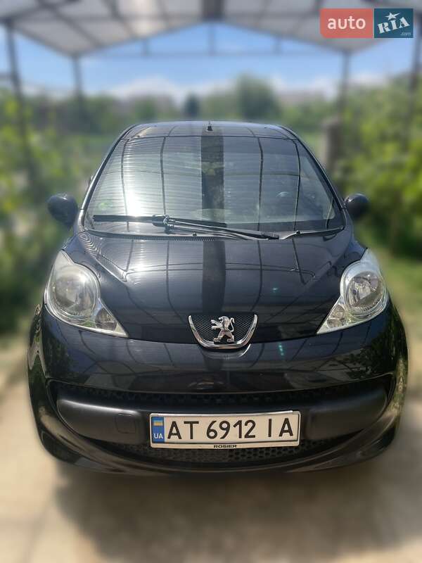 Хэтчбек Peugeot 107 2008 в 