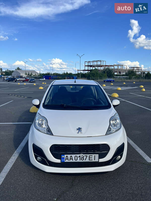 Хэтчбек Peugeot 107 2012 в Киеве