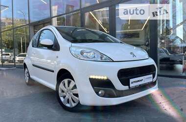 Хэтчбек Peugeot 107 2013 в Одессе