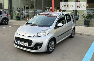 Хетчбек Peugeot 107 2014 в Дніпрі