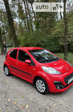 Хэтчбек Peugeot 107 2012 в Львове