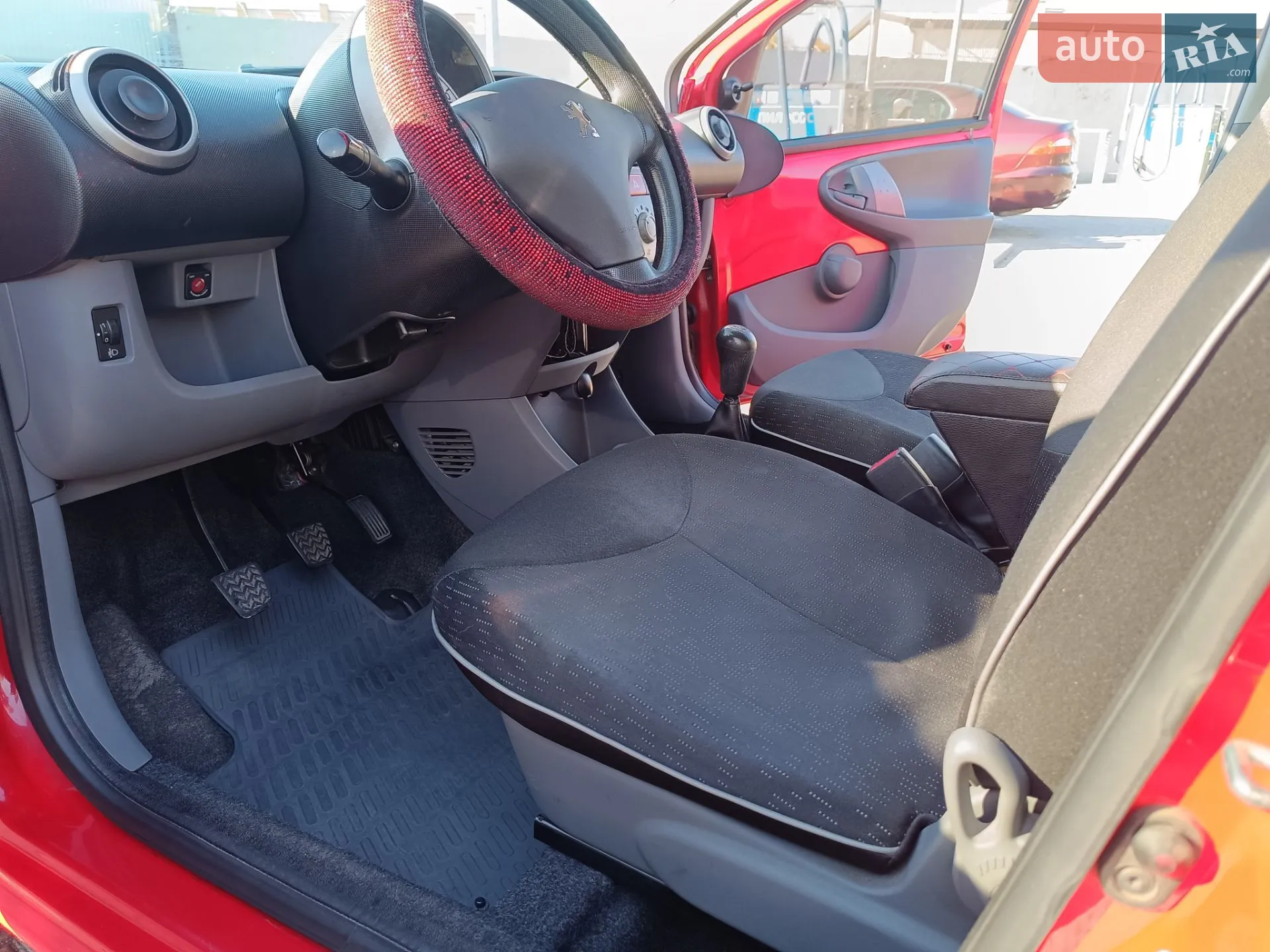 2012 Peugeot 107 - мініатюра 13