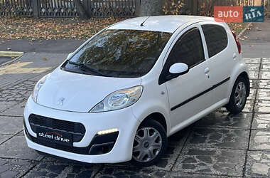 Хетчбек Peugeot 107 2012 в Миколаєві