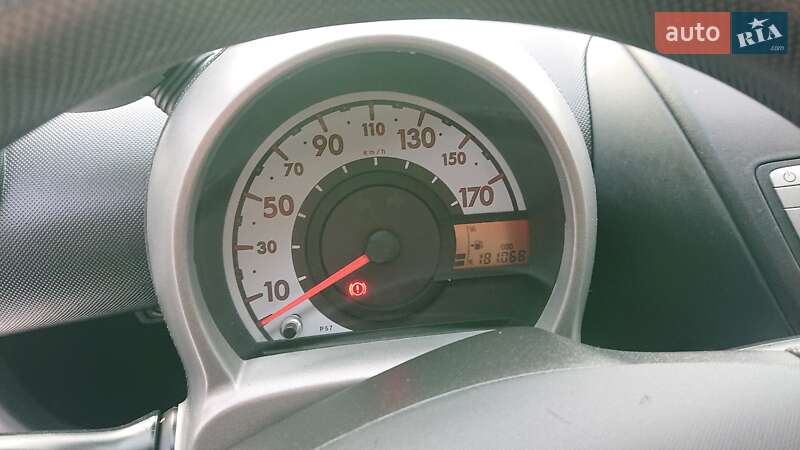 Хетчбек Peugeot 107 2012 в Івано-Франківську