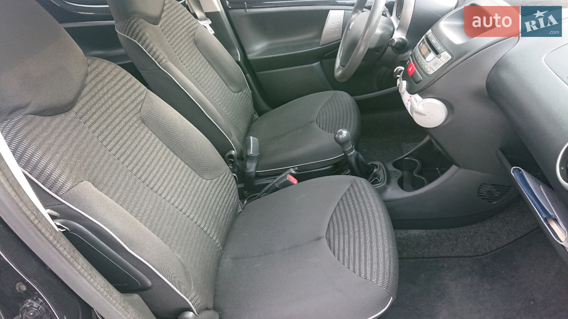2012 Peugeot 107 - мініатюра 18