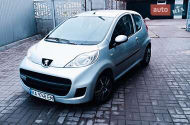 Хэтчбек Peugeot 107 2012 в Прилуках