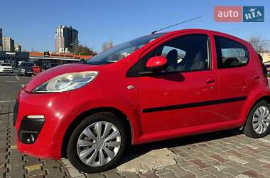 Хэтчбек Peugeot 107 2013 в Одессе