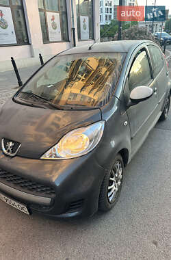 Хетчбек Peugeot 107 2011 в Києві