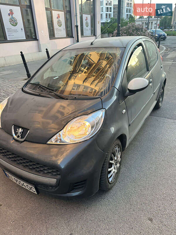 Peugeot 107 2011