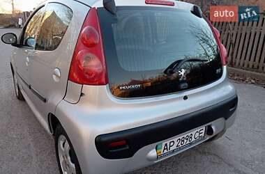 Хетчбек Peugeot 107 2011 в Нікополі