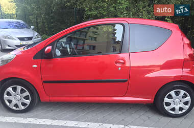 Хетчбек Peugeot 107 2011 в Києві