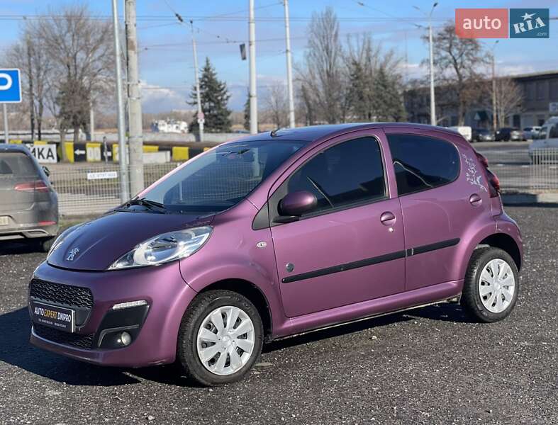 Хэтчбек Peugeot 107 2013 в Днепре