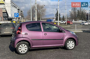 Хэтчбек Peugeot 107 2013 в Днепре