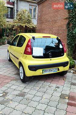 Хэтчбек Peugeot 107 2011 в Одессе