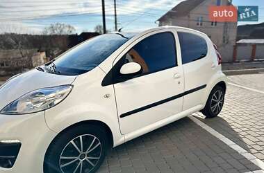 Хэтчбек Peugeot 107 2012 в Виннице