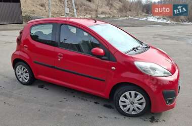 Хетчбек Peugeot 107 2012 в Києві