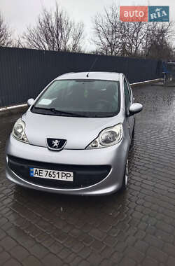 Хэтчбек Peugeot 107 2008 в Кривом Роге